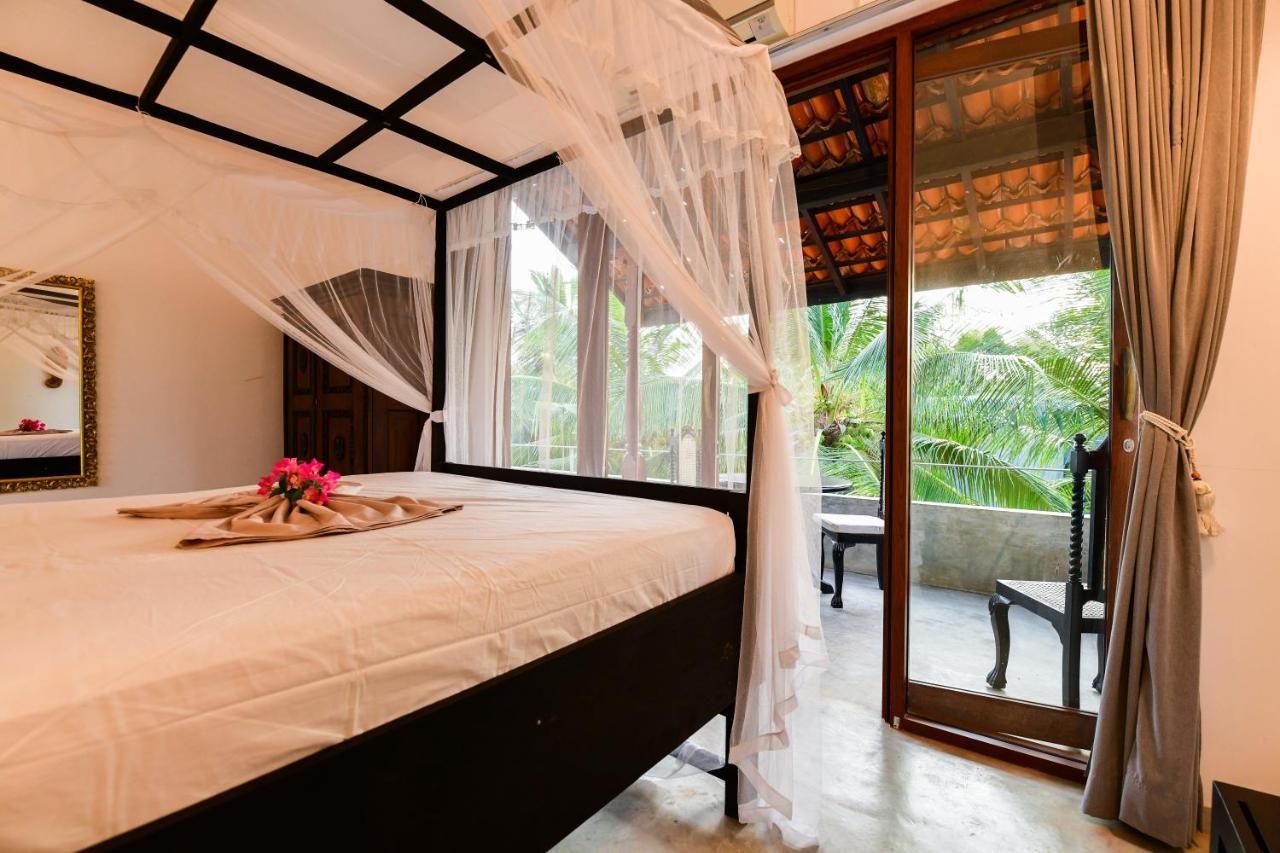 Tropical House - Jungleside Villa Hikkaduwa Exterior photo