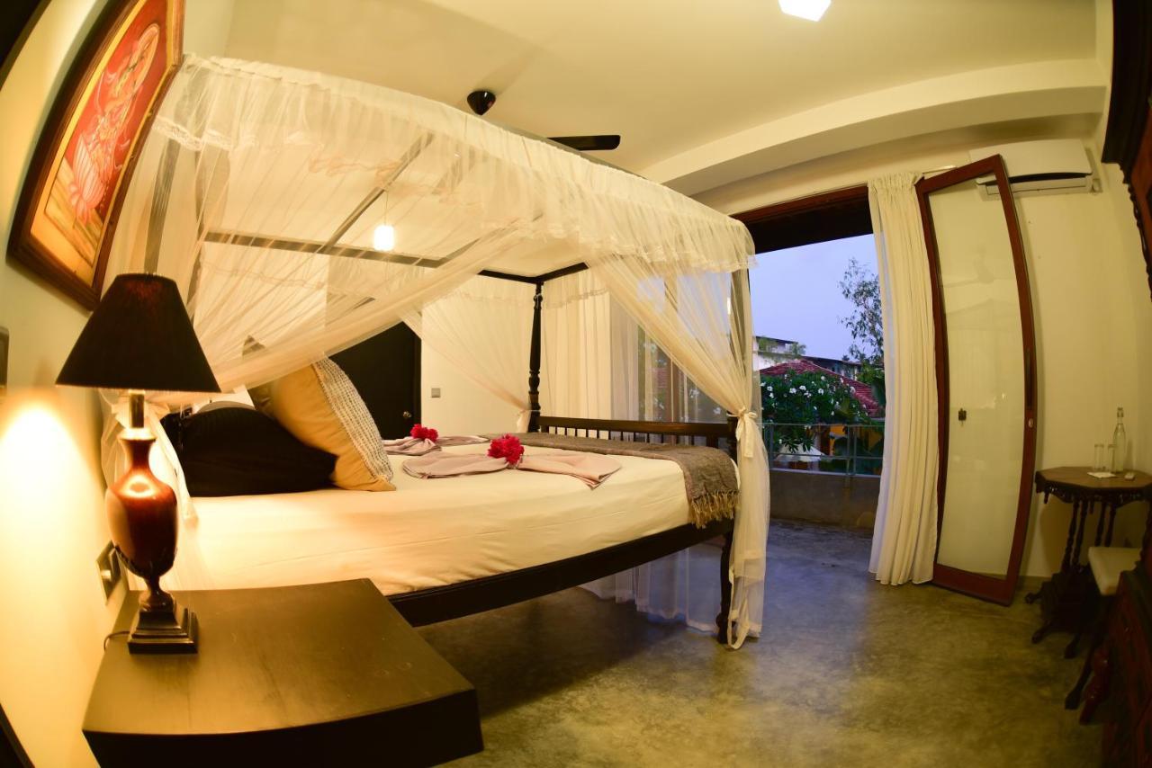 Tropical House - Jungleside Villa Hikkaduwa Exterior photo